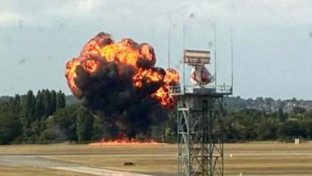 Avión se bloquea en el Reino Unido (video) - RT World News
