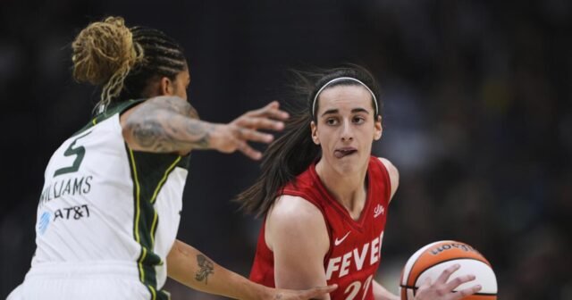 Caitlin Clark es guardia en el noveno lugar en la votación All-Star de los jugadores de la WNBA
