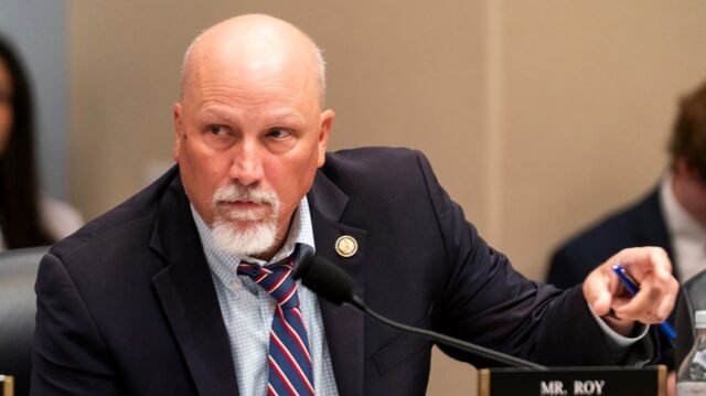 Chip Roy dice que el Senado Medicaid recorta "un poco mejor" de lo esperado
