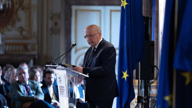 Ejércitos de la UE muy por debajo de los objetivos de la OTAN - Comisionado Militar - RT World News
