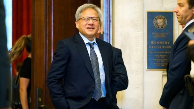 El CEO de NVIDIA desestima las preocupaciones de la tarifa de Trump: 'Lo trabajaremos'
