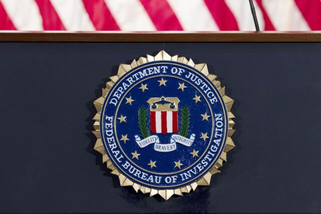 El FBI rompe el anillo de espía chino dirigido a los militares
