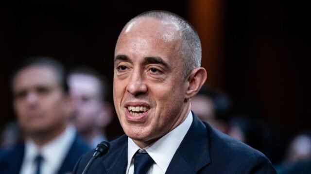 El Senado confirma a Emil Bove al juicio federal de por vida
