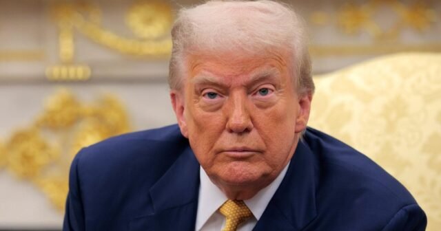 El acuerdo comercial de EE. UU. Todavía está en el aire cuando Trump se mueve a Escocia
