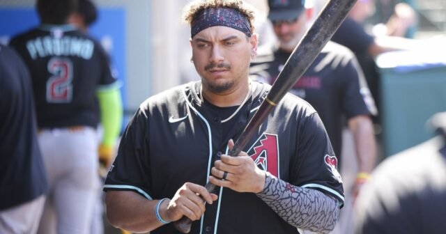 El comercio de Josh Naylor crea zumbido en la casa club de Marineros | Computadora portátil
