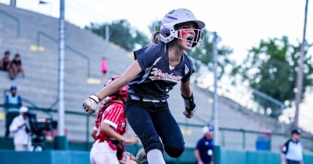 El equipo de softbol de Westchester avanza a la Serie Mundial de la Liga Pequeña
