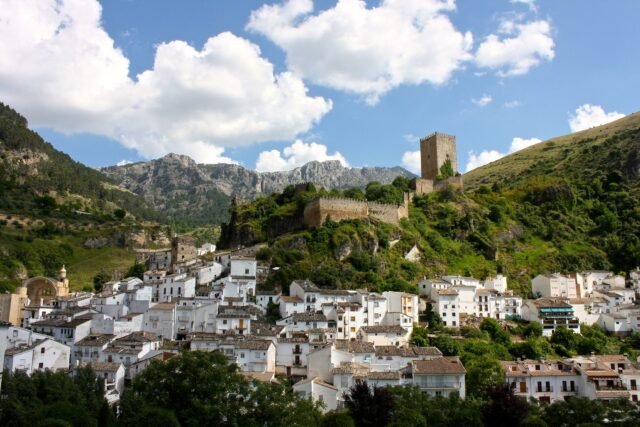 El gobierno andaluciano local avanza en Tokio, firmando un acuerdo comercial para avanzar en la energía y la industria
