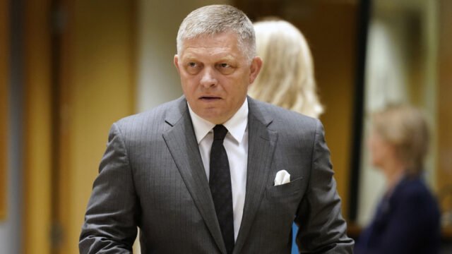El líder del país de la UE denuncia el plan de Rusia 'Imbecilic' de Bruselas - RT World News
