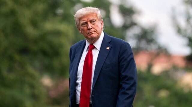 El memorando: Trump adopta una nueva postura agresiva sobre Rusia
