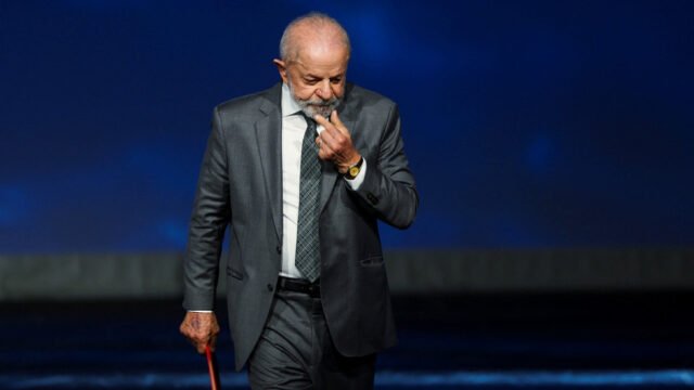 El mundo no necesita un Emperador - Lula - RT World News
