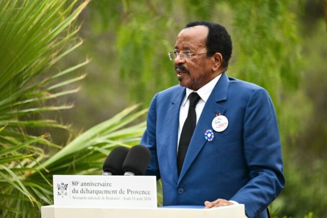 El presidente de Camerún, de 92 años, busca el octavo mandato en medio de rumores de salud y desafíos políticos
