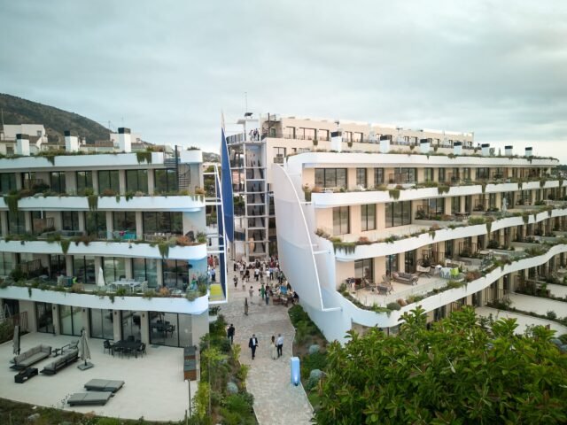 Flash New New € 80m Costa Blanca Tourist Apartment Complex muestra una demanda extranjera que se mantiene fuerte
