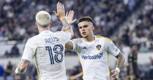 Galaxy obtiene un gol de último minuto para forzar el sorteo con el rival LAFC
