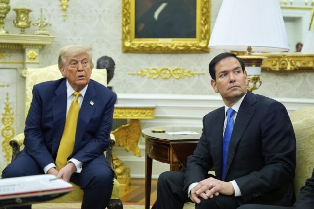 La administración de Trump le dice a las embajadas que frazan las críticas a las elecciones extranjeras
