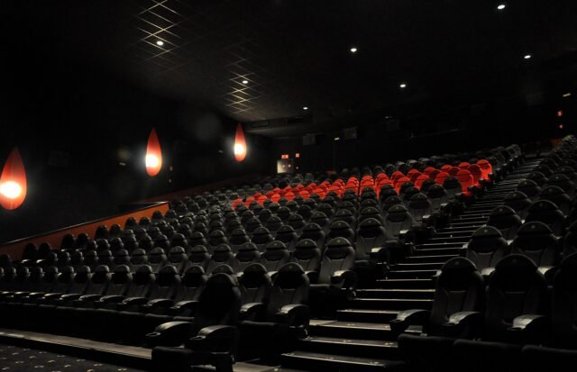 La conocida cadena de cine en España multada por 'evitar que los clientes traigan bocadillos externos'
