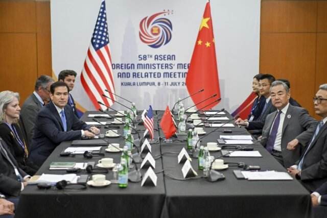 La cooperación de estrés de Rubio y Wang después de las conversaciones en Malasia mientras las tensiones de US-China a fuego lento
