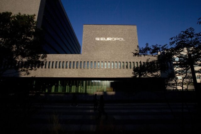 La operación global coordinada en Europol elimina la red pro-rusa cibercrimen
