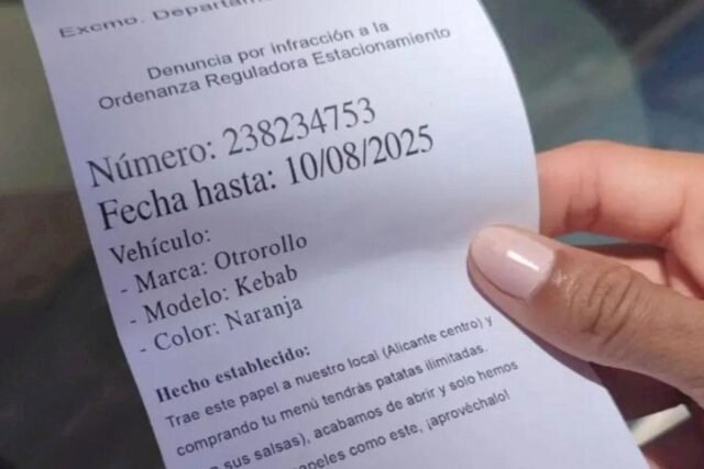 La policía investiga cientos de boletos de estacionamiento falsos que anunciaron alicante kebab shop
