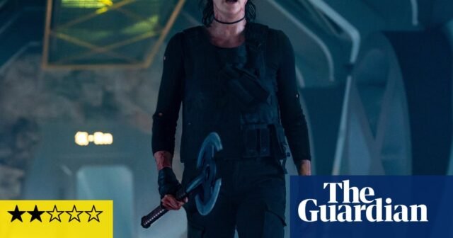 La revisión Old Guard 2: la secuela de Netflix retrasada de Charlize Theron es un desastre incompleto | Charlize Theron
