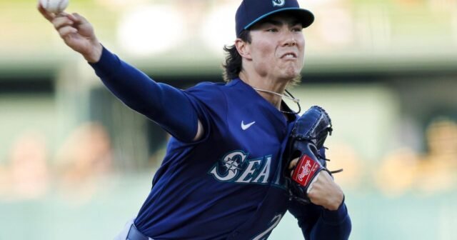 La serie de los Marineros cae a los A, pero la pérdida se suavizó por el regreso de Eugenio Suárez
