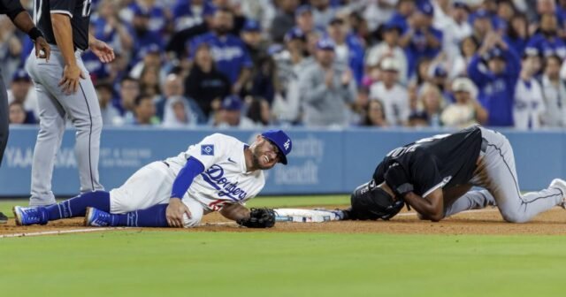 La tercera base de los Dodgers, Max Muncy, se dirige a IL con hematoma de huesos de rodilla izquierda
