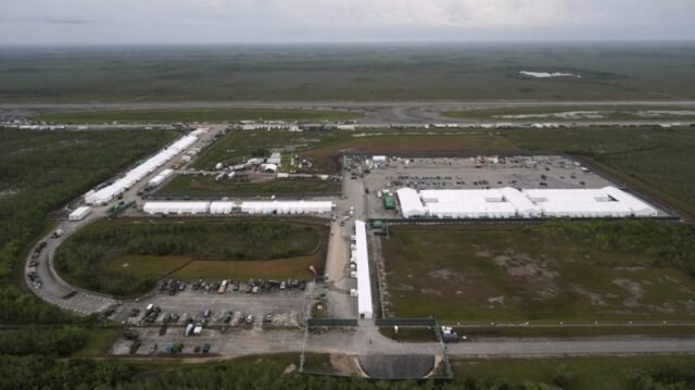 Los demócratas de Florida negaron la entrada al 'cocodrilo Alcatraz' después de la visita de Trump
