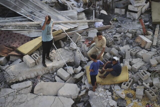 Los demócratas imploran a Trump que intente abordar el sufrimiento y el hambre en Gaza
