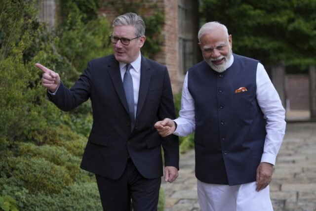 Los líderes Starmer y Modi saludan el trato comercial de la India-Reino Unido desde hace mucho tiempo como histórico
