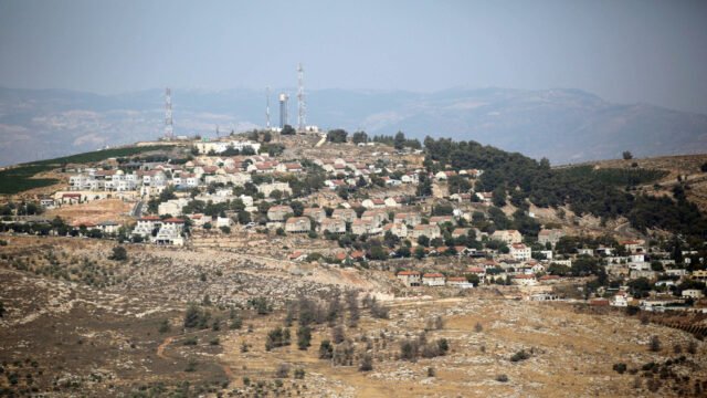 Los ministros israelíes llaman a Netanyahu para anexar Cisjordania - RT World News
