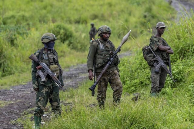 Los rebeldes respaldados por el Congo y Ruanda firman la declaración de principios para poner fin al conflicto en el este de Congo
