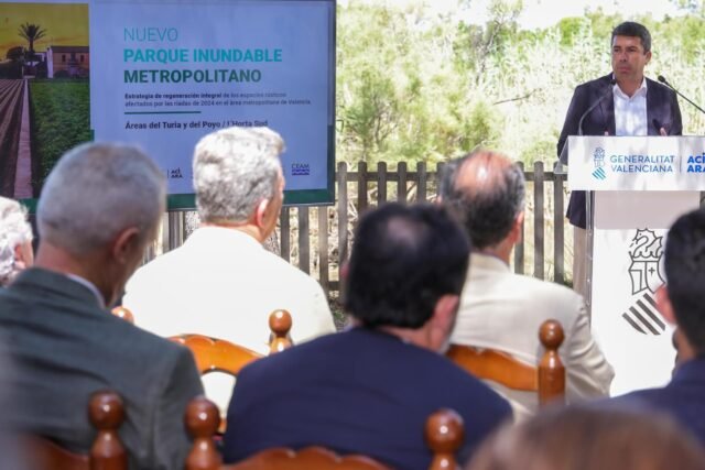 Planes presentados para Valencia Riverside Parks que cuestan € 150 millones para actuar como 'esponjas' para absorber el agua de la inundación
