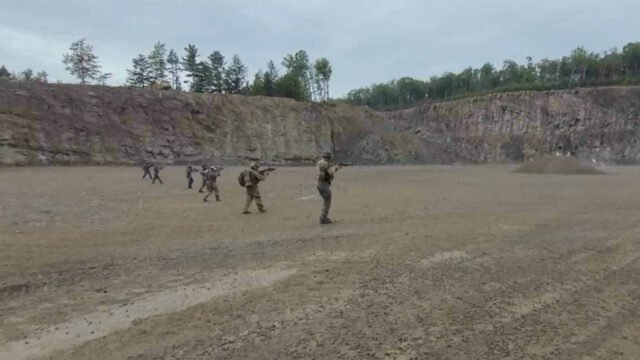 Servicio de militares arrestados en Canadá por la trama 'terrorista' - RT World News
