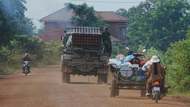 Tailandia acusa a Camboya de violación de alto el fuego - RT World News
