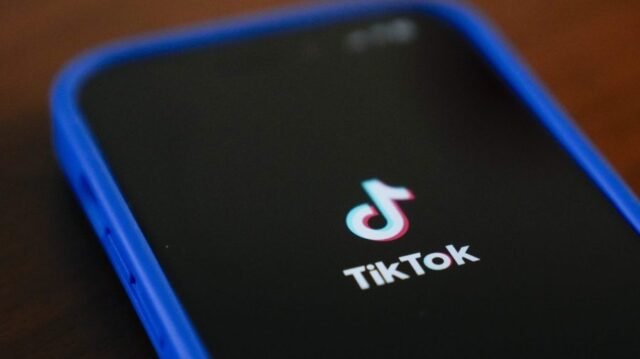 Tiktok recurre a los usuarios en lucha contra la información errónea
