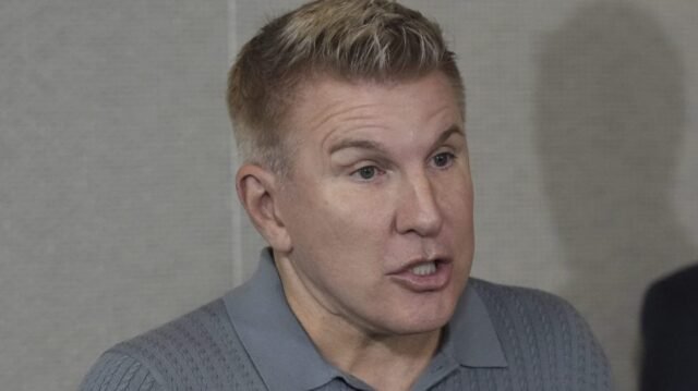 Todd Chrisley en la estancia de la cárcel de 28 meses: "Me llamaron TEFLON Todd"
