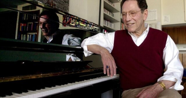 Tom Lehrer, Song Satirist and Mathematician, muere a 97
