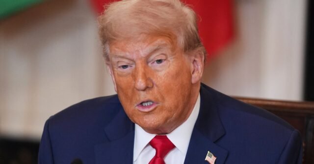 Trump acredita a 'alguien muy especial' por salvarlo durante el intento de asesinato fallido
