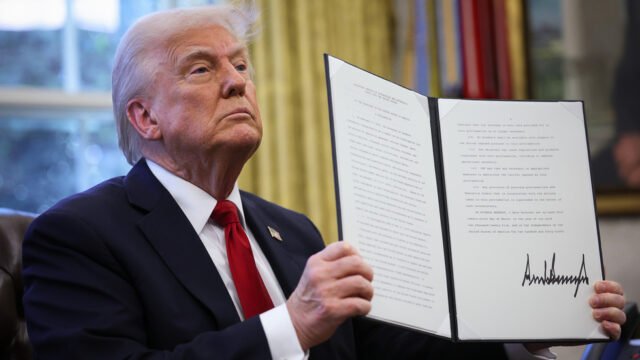 Trump advertirá a más de 150 naciones de nuevas tarifas: RT World News
