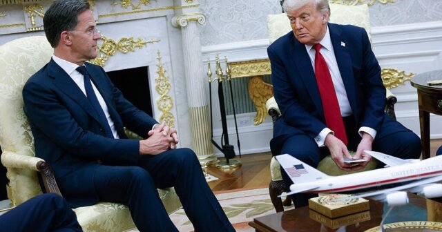 Trump amenaza los aranceles dirigidos a Rusia sin un acuerdo para terminar con la guerra de Ucrania en 50 días

