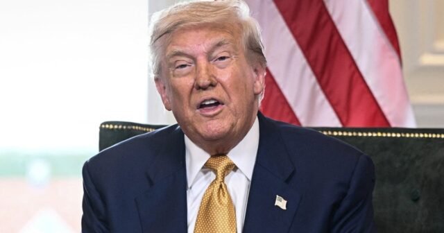 Trump cree que al menos merece un "gracias" por enviar dinero a Gaza de hambre
