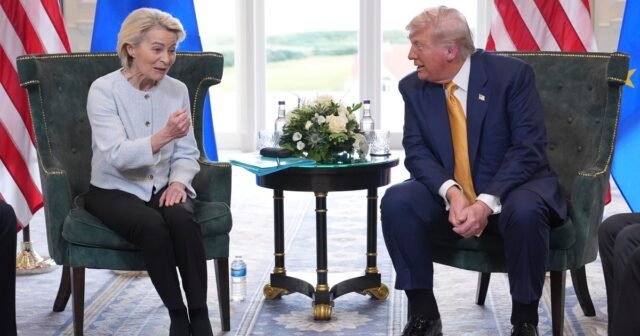 Trump dice que Estados Unidos ha llegado al acuerdo comercial con la Unión Europea a medida que avanzaba la fecha límite

