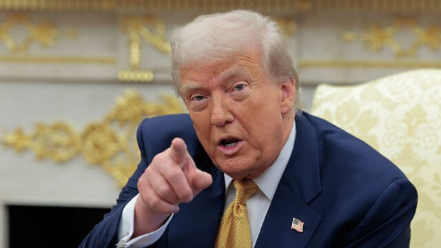 Trump emite una nueva amenaza nuclear para Irán - RT World News
