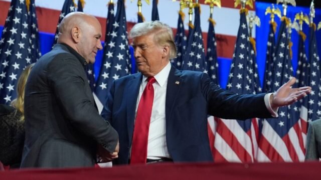 Trump flotación que acoge la pelea de UFC en los terrenos de la Casa Blanca
