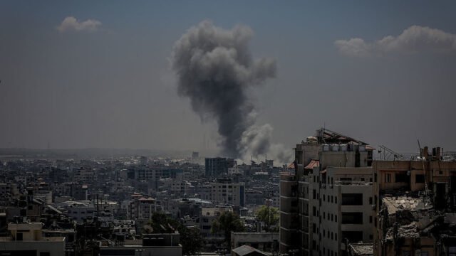 UE hipócrita 'totalmente cómplice en el genocidio de Gaza' - ex MEP - RT World News
