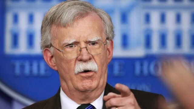 Bolton: la cumbre de Trump-Putin una 'gran victoria' para Moscú
