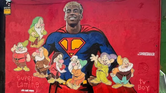 De Superman a Blancanieves: el Mural de Lamine Yamal en Barcelona tiene un cambio de imagen de cuento de hadas después del drama de la fiesta enana
