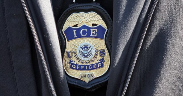 El juez bloquea las deportaciones aceleradas de quienes ingresaron legalmente a los EE. UU., Posiblemente restringiendo los arrestos del tribunal de hielo
