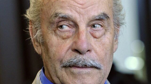 El monstruo de incesto Josef Fritzl, de 90 años, podría ser liberado después de que su abogado revele la batalla de salud
