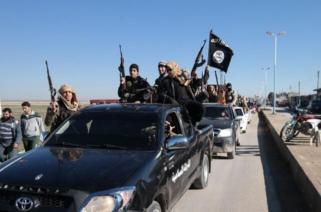 El residente de California arrestado, acusado de enviar más de $ 1,600 a ISIS
