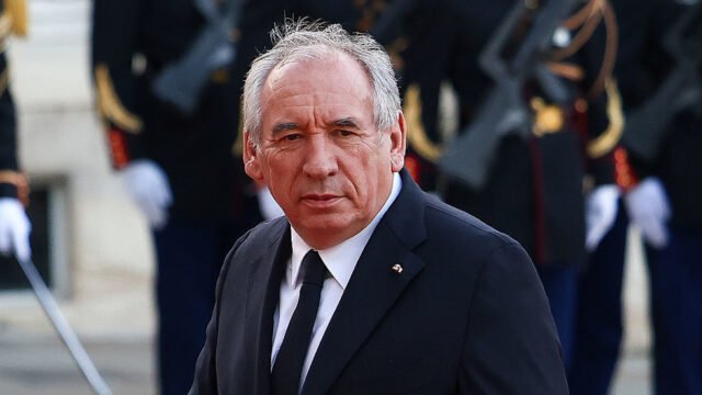 Globo de deuda francesa por € 5,000 por segundo - PM - RT World News
